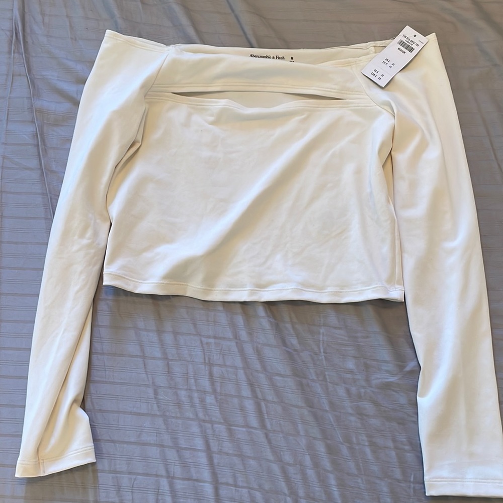 Abercrombie & fitch - M - off the shoulder white top